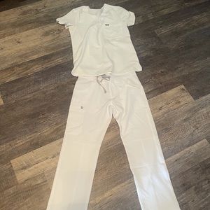 Figs white small scrub set. One top one bottom